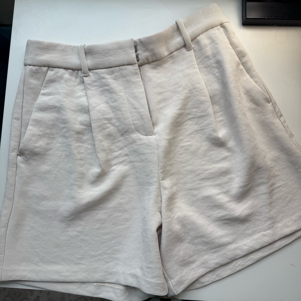Abercrombie & Fitch High Waist Cream Tailored Shorts